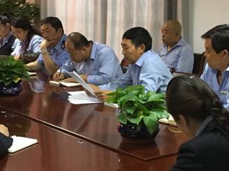 3044am永利集团物资配送公司组织集中学习《青海省党政干部通用基本能力培训教程》