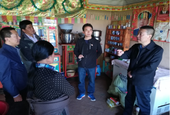 3044am永利集团集团公司进行新一轮高原美丽乡村建设调研工作
