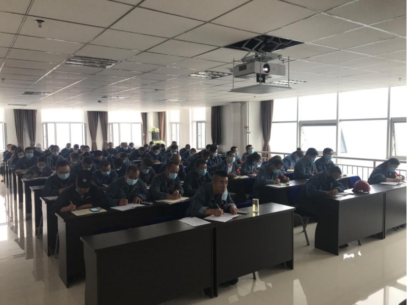 3044am永利集团工投公司二届党委召开2020年第五次理论中心组学习（扩大）会